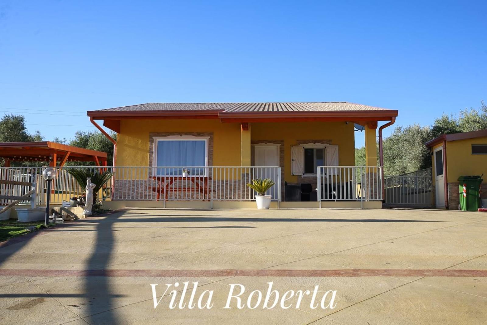 Roberta Holidays Villa